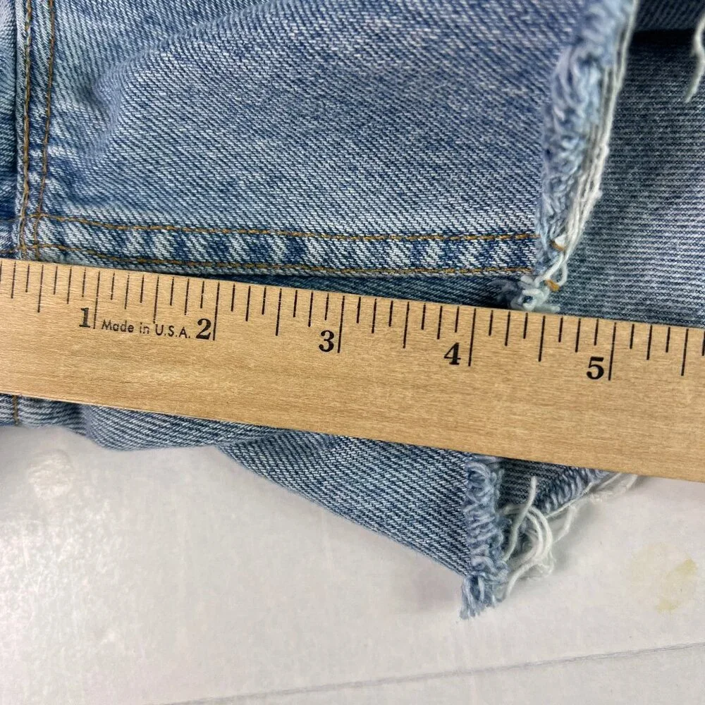 Y2K Levi's Jeans Shorts Men 35* 560 Loose Blue Faded Cut Off Denim Jorts Tag 36